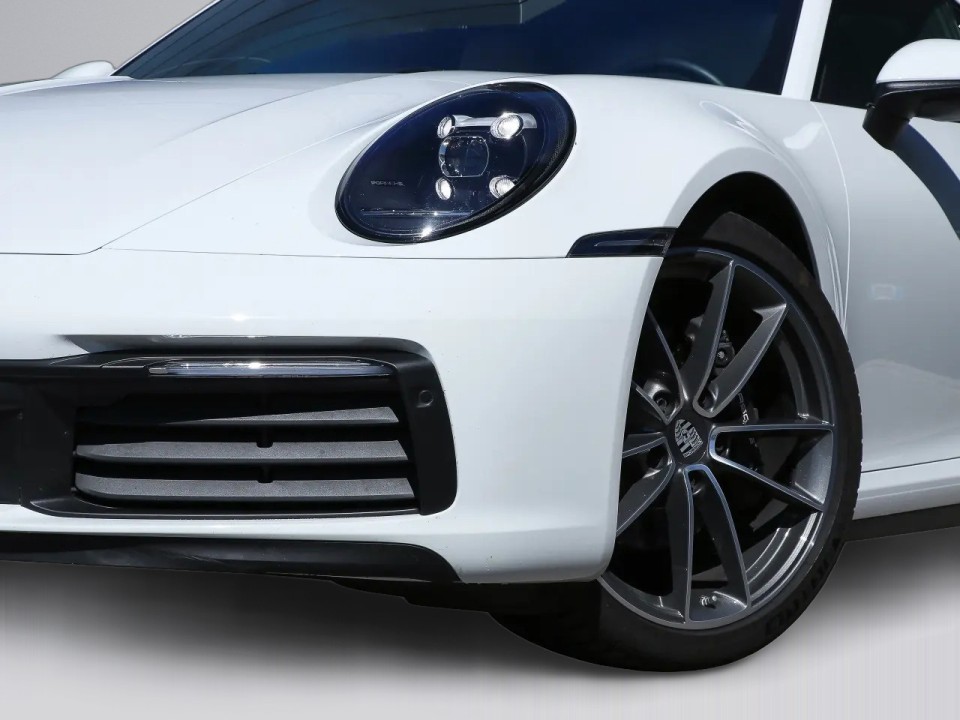 Porsche 911 Carrera 4 - foto 27