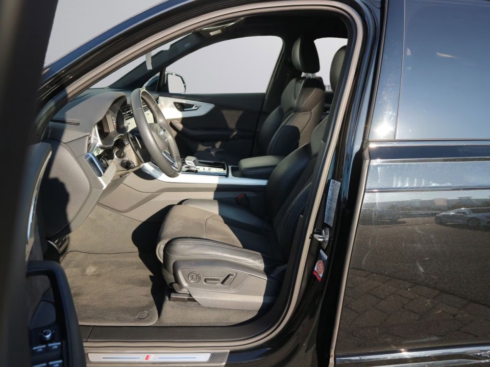 Audi Q7 55TFSI quattro tiptronic (5)