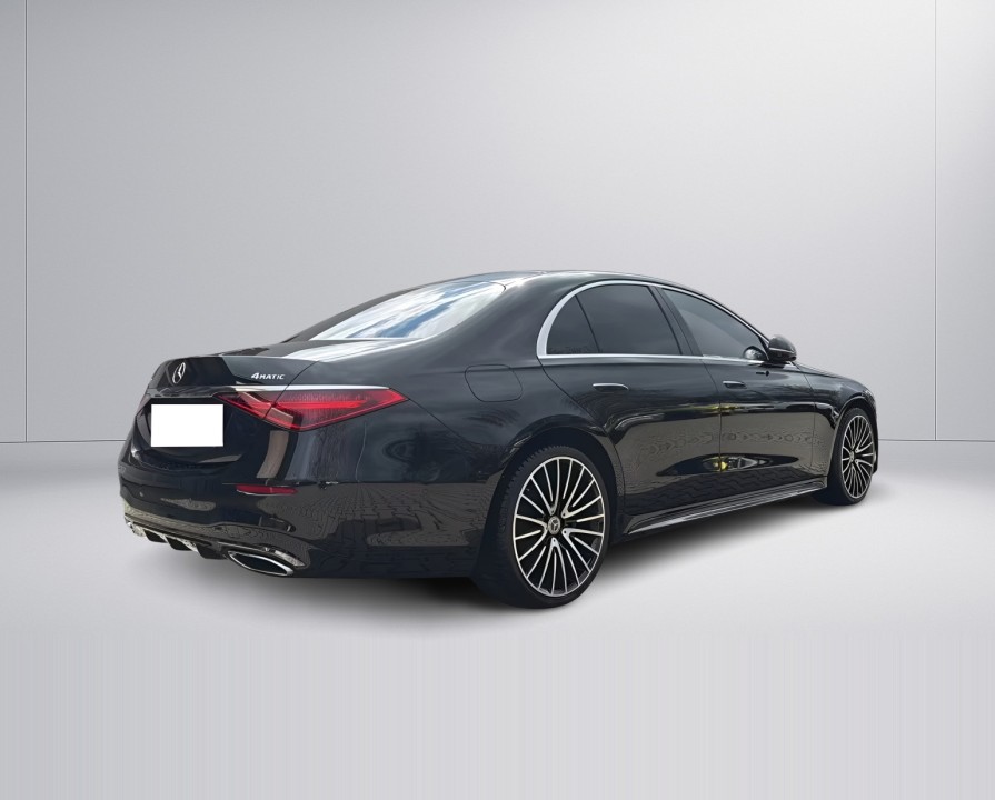 Mercedes-Benz S 400d 4MATIC AMG Line (2)