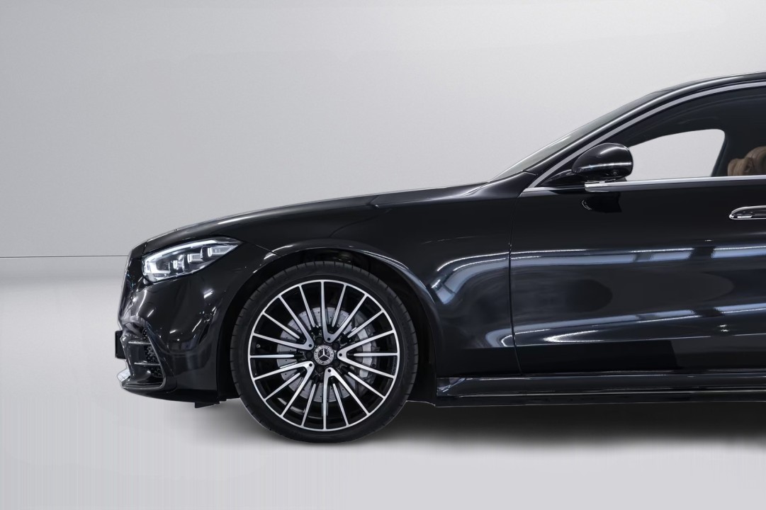 Mercedes-Benz S 400d 4MATIC AMG - foto 26