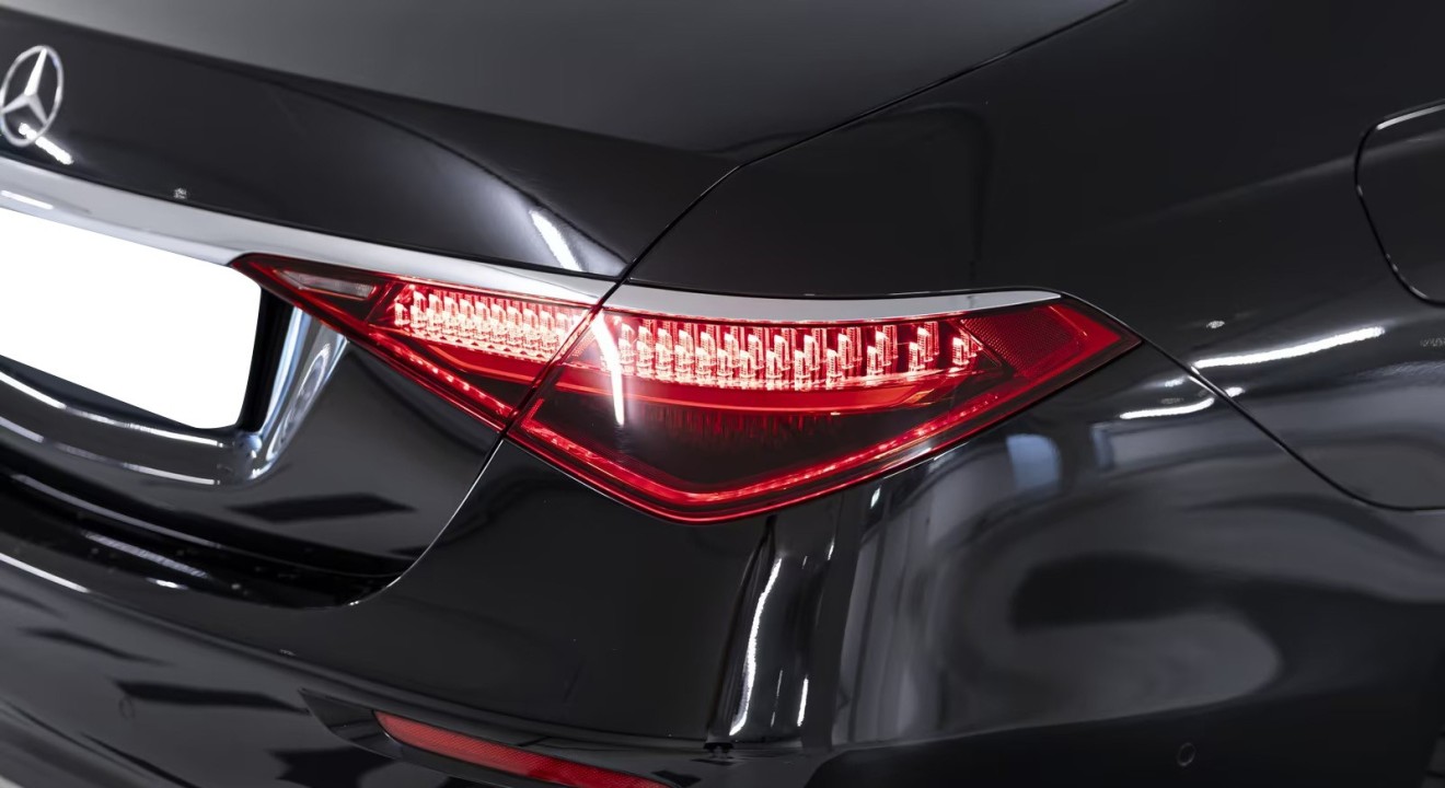 Mercedes-Benz S 400d 4MATIC AMG - foto 24