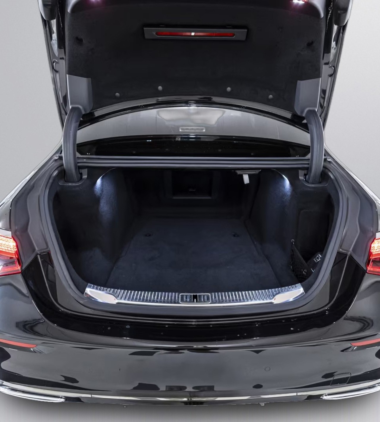 Mercedes-Benz S 400d 4MATIC AMG - foto 30