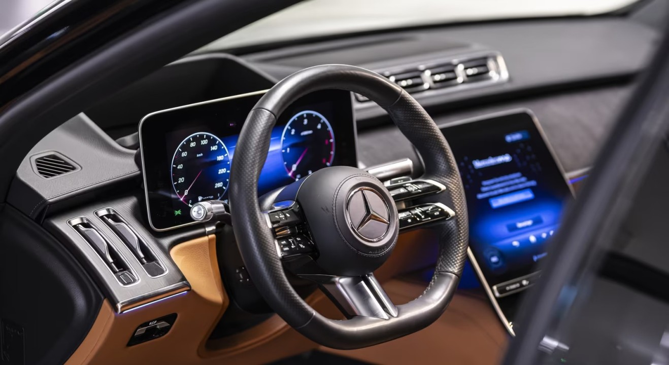 Mercedes-Benz S 400d 4MATIC AMG - foto 13