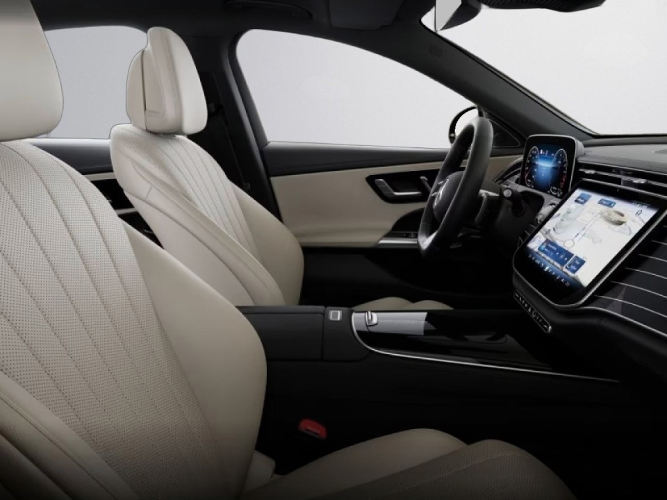 Mercedes-Benz E 300de 4MATIC AMG Line - foto 16