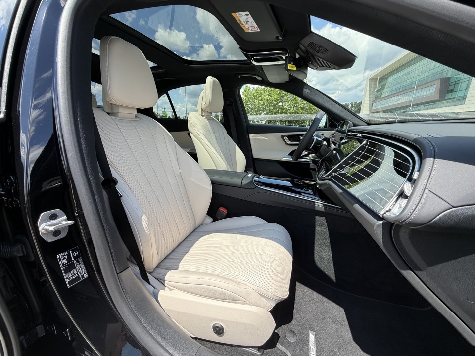 Mercedes-Benz E 300de 4MATIC AMG Line - foto 16