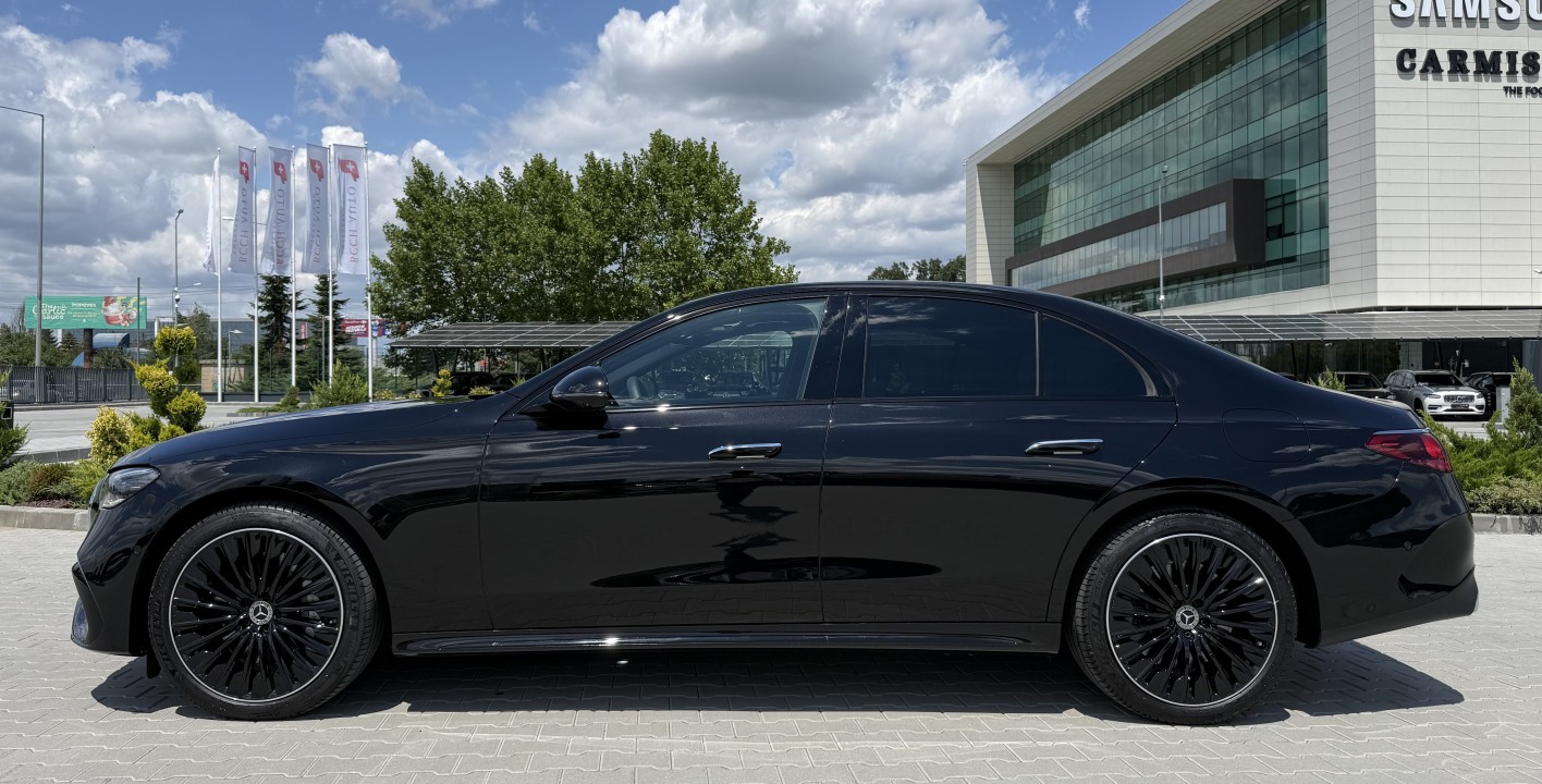 Mercedes-Benz E 300de 4MATIC AMG Line - foto 6