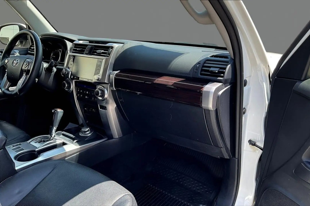 Toyota 4Runner - foto 11