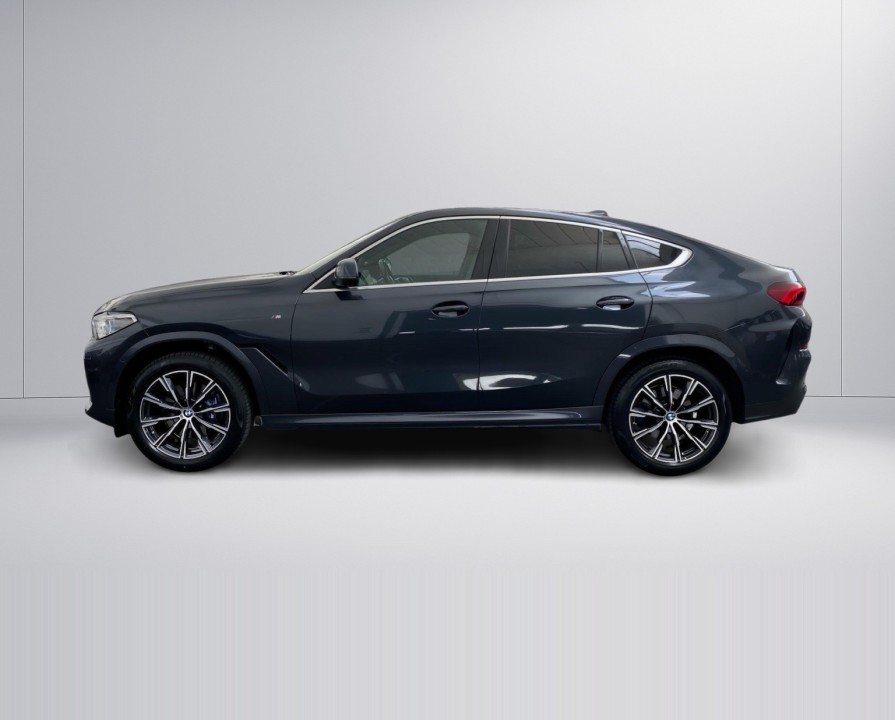 BMW X6 xDrive30d (2)
