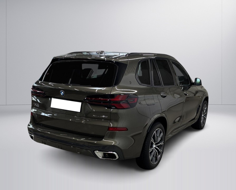 BMW X5 xDrive30d (2)