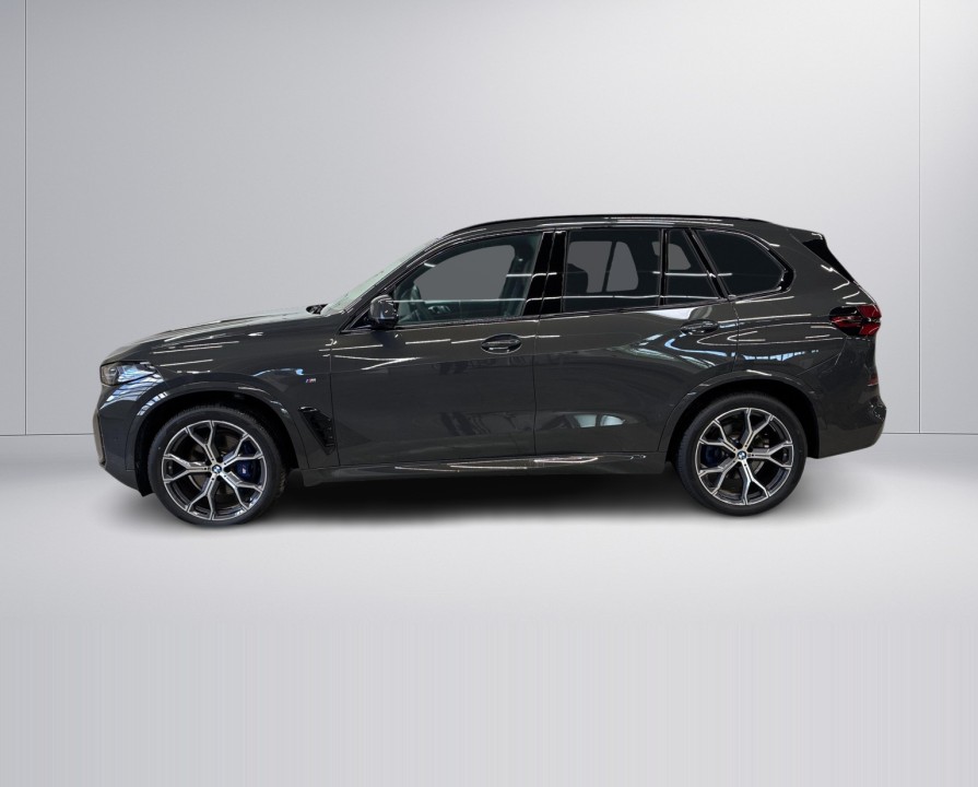BMW X5 xDrive30d M-Sport (2)