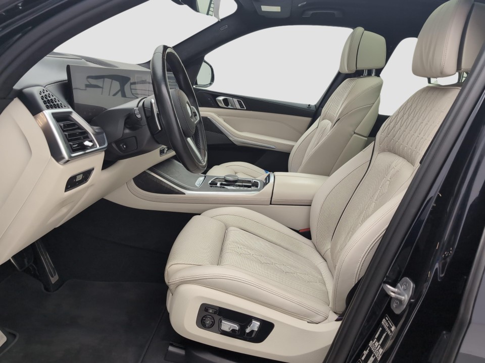 BMW X7 xDrive40i M-Sport - foto 6