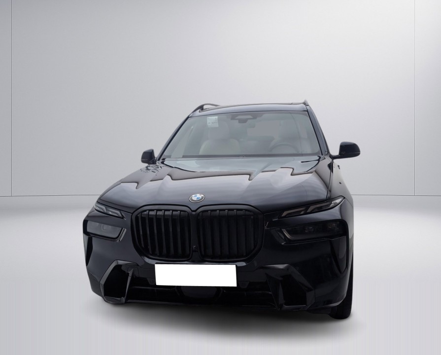 BMW X7 xDrive40i M-Sport (2)