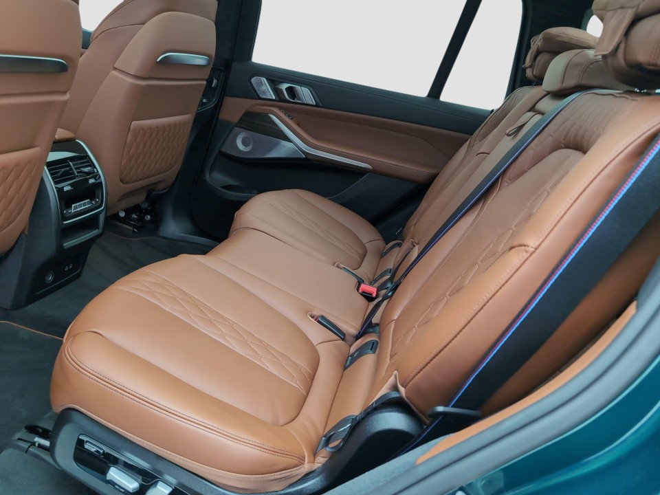 BMW X7 xDrive40i M-Sport - foto 9