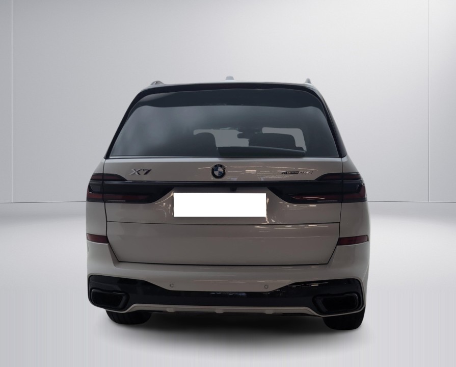 BMW X7 xDrive40i M-Sport (4)