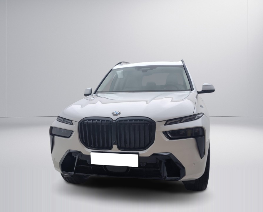 BMW X7 xDrive40i M-Sport (2)