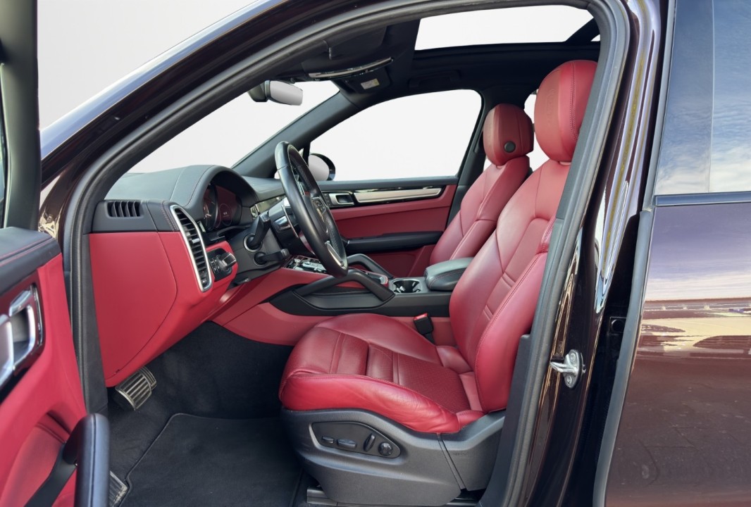 Porsche Cayenne S Platinum Edition - foto 9