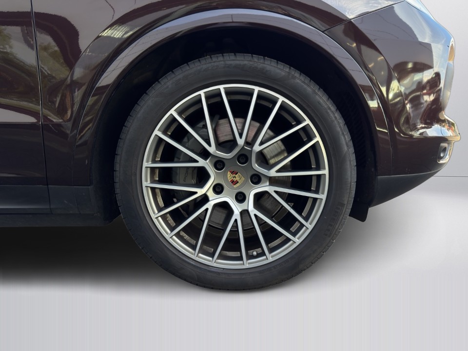 Porsche Cayenne S Platinum Edition - foto 23