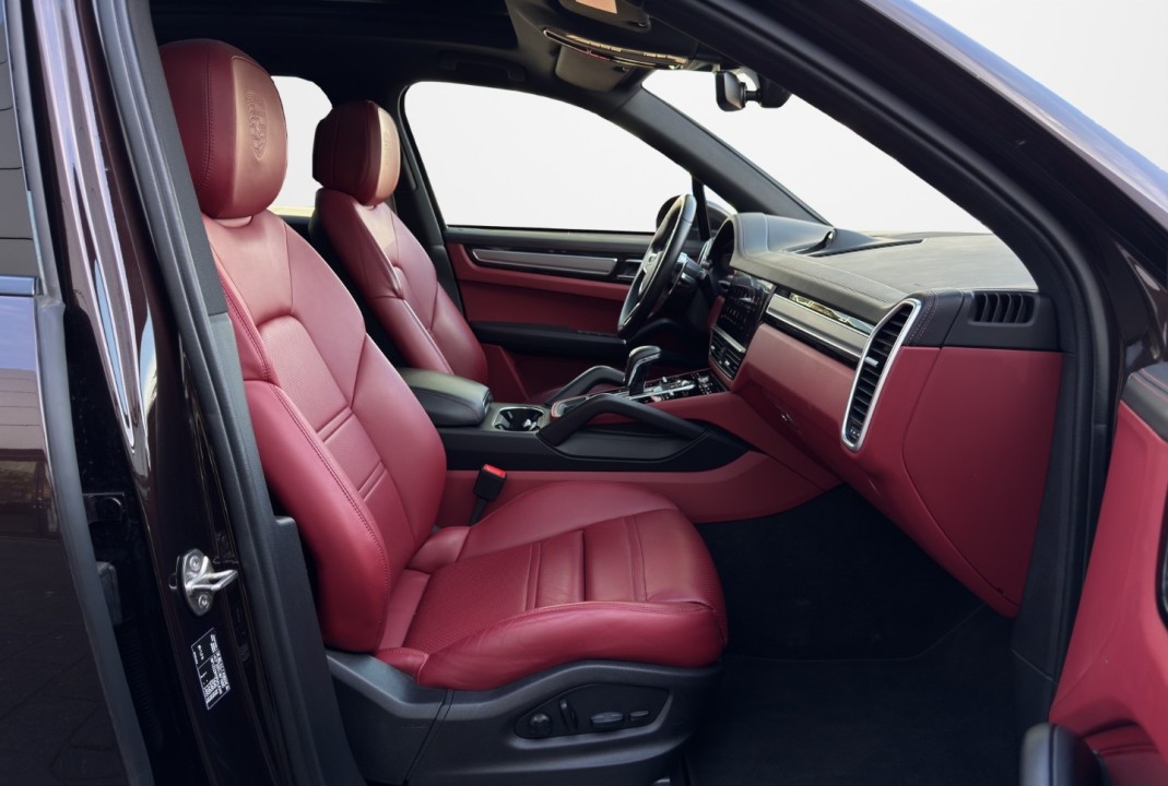 Porsche Cayenne S Platinum Edition - foto 12