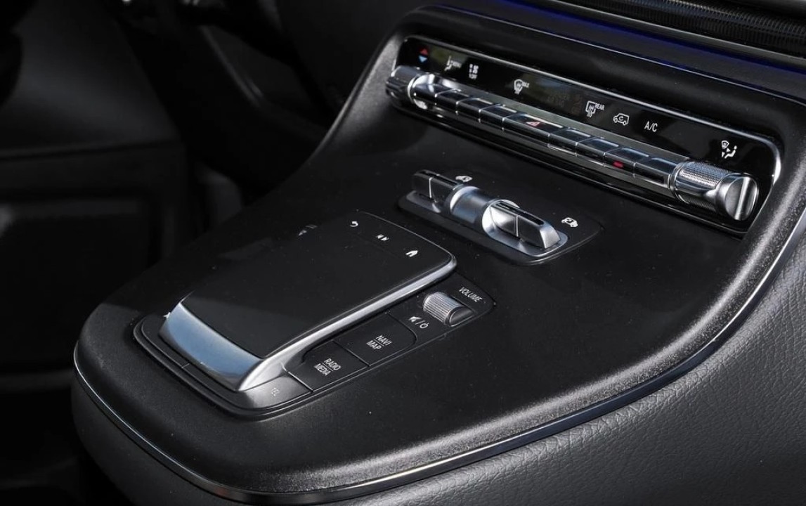 Mercedes-Benz V 220d Style - foto 11
