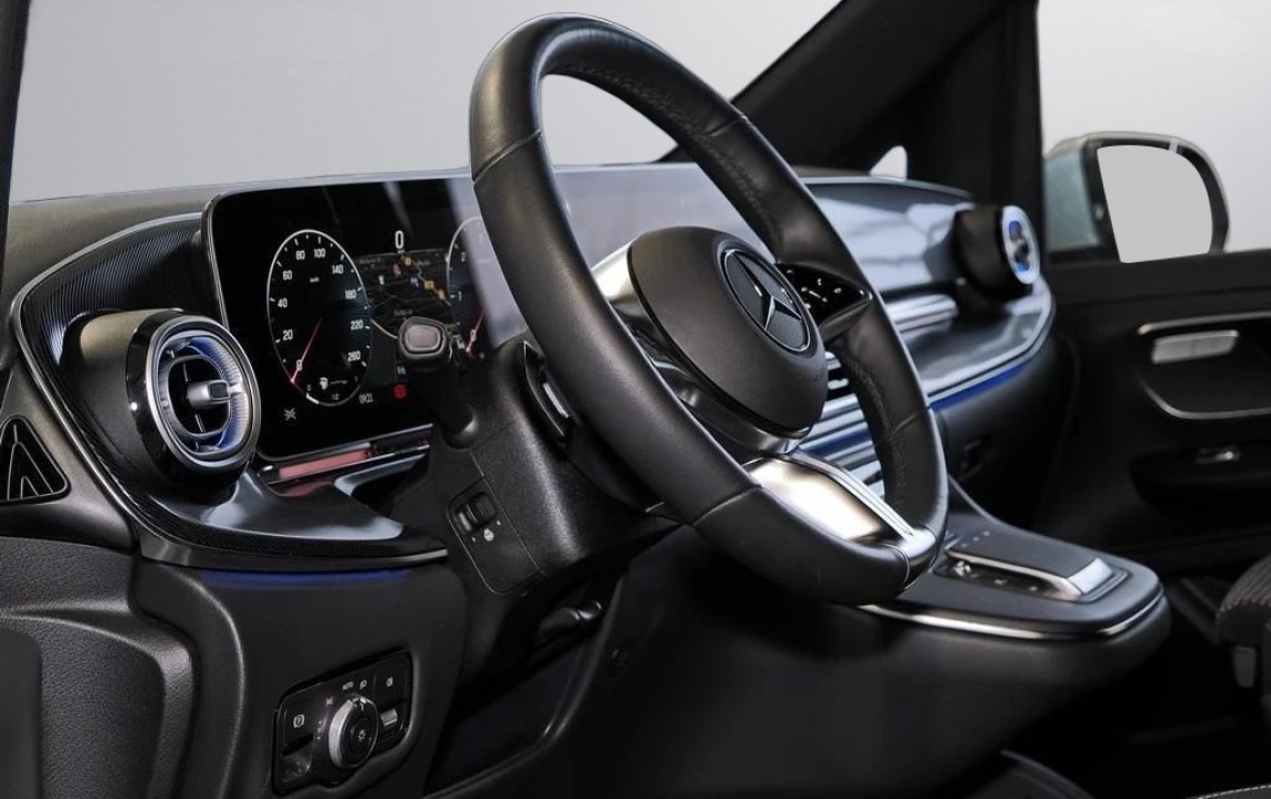 Mercedes-Benz V 220d Style Compact (5)
