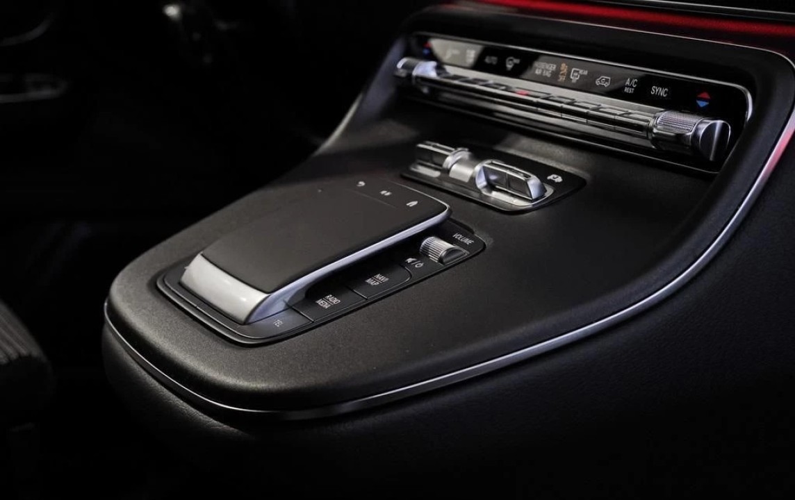 Mercedes-Benz V 220d Style Compact - foto 9