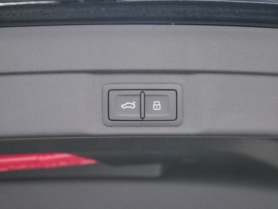 Audi A5 Limousine e-hybrid quattro S-Line - foto 11