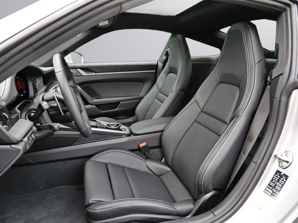 Porsche 911 Carrera 4S - foto 10