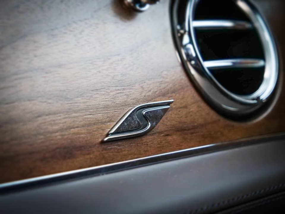Bentley Bentayga S - foto 17