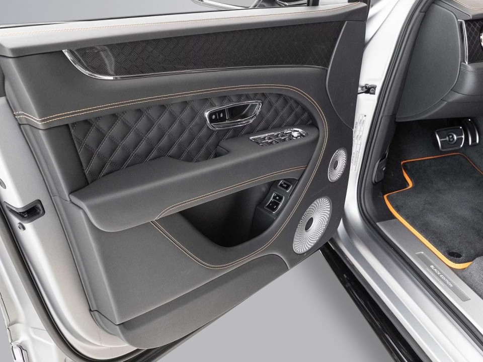 Bentley Bentayga S Black Edition - foto 18