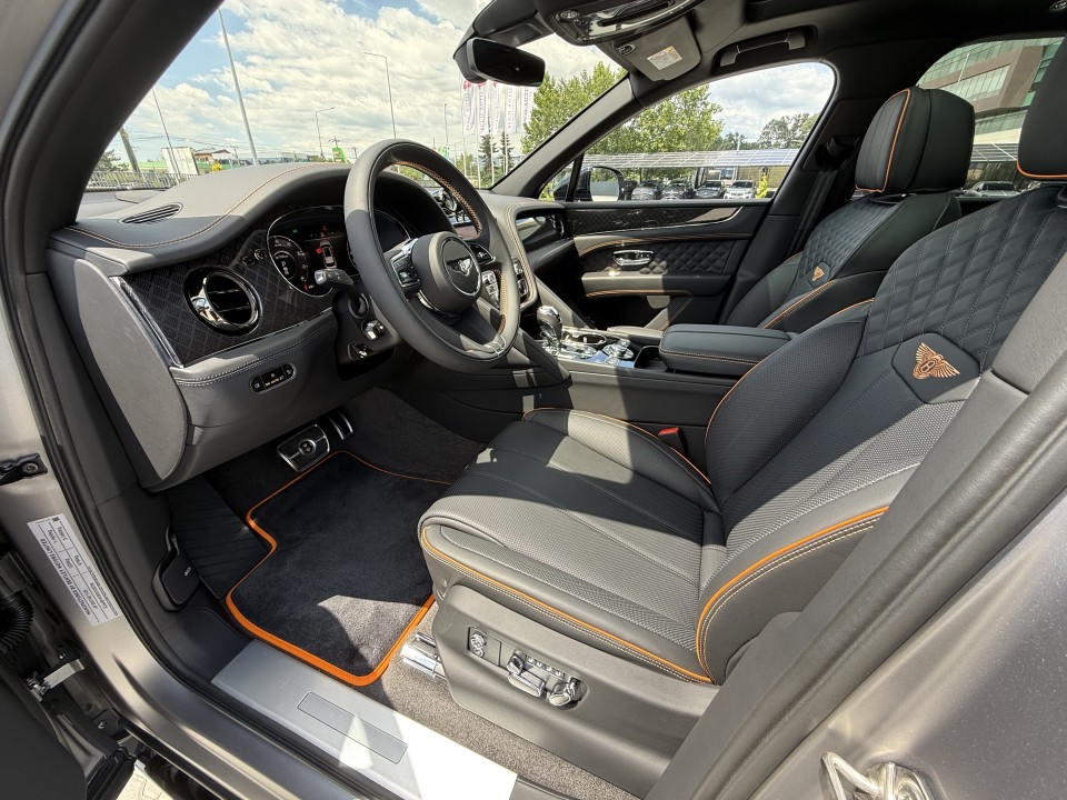 Bentley Bentayga S Black Edition - foto 11