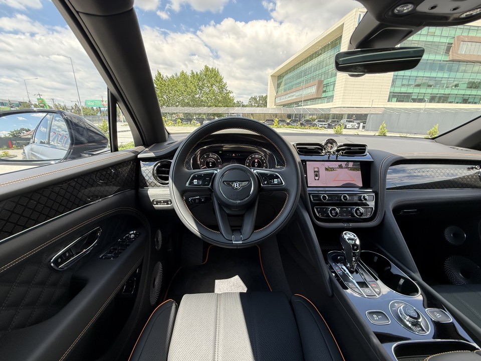 Bentley Bentayga S Black Edition - foto 21