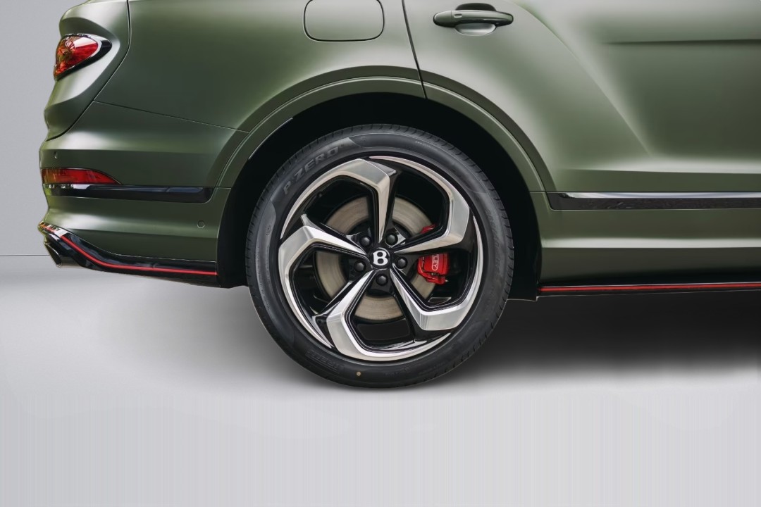 Bentley Bentayga S Black Edition - foto 32