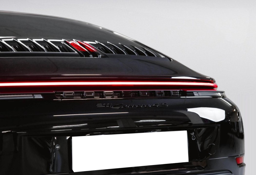 Porsche 911 Carrera 4S - foto 31