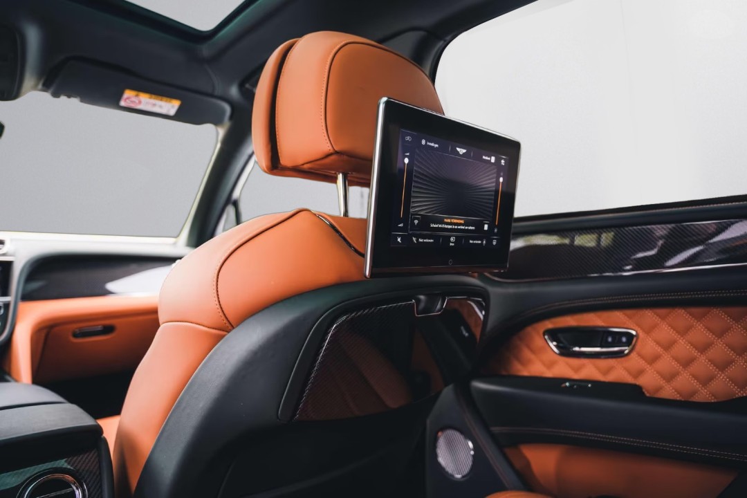 Bentley Bentayga S - foto 10