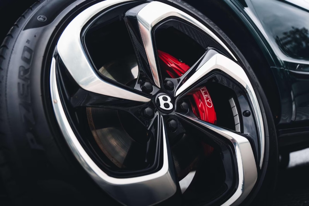 Bentley Bentayga S - foto 28