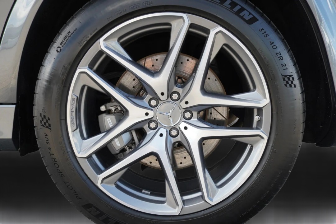 Mercedes-Benz GLE AMG 53 4MATIC+ - foto 13