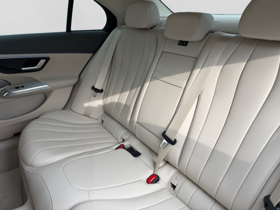 Mercedes-Benz E 450d 4MATIC - foto 8