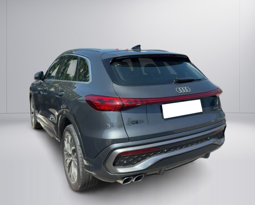 Audi Q5 SUV 40TDI quattro S-Line (4)