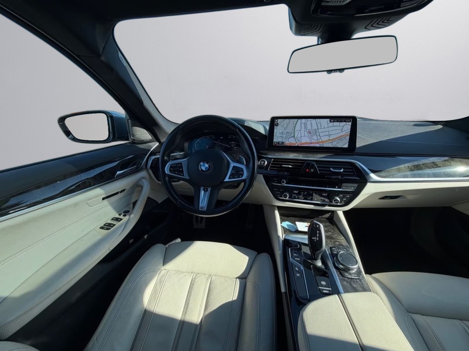 BMW Seria 5 530d M-Sport - foto 11