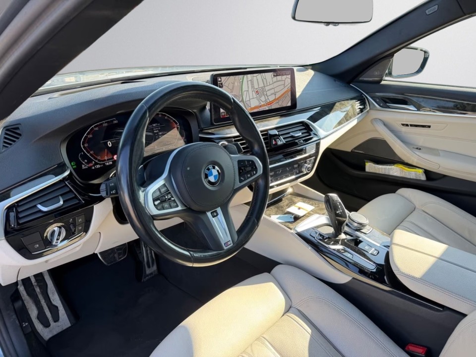 BMW Seria 5 530d M-Sport - foto 12