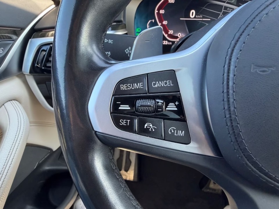 BMW Seria 5 530d M-Sport - foto 16