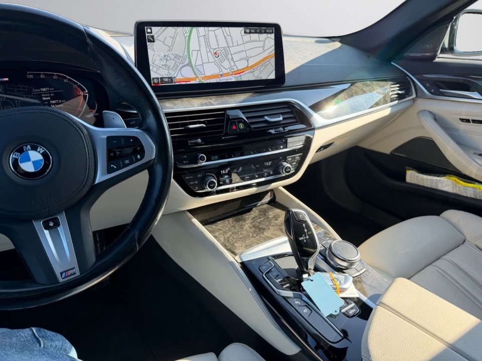 BMW Seria 5 530d M-Sport - foto 17