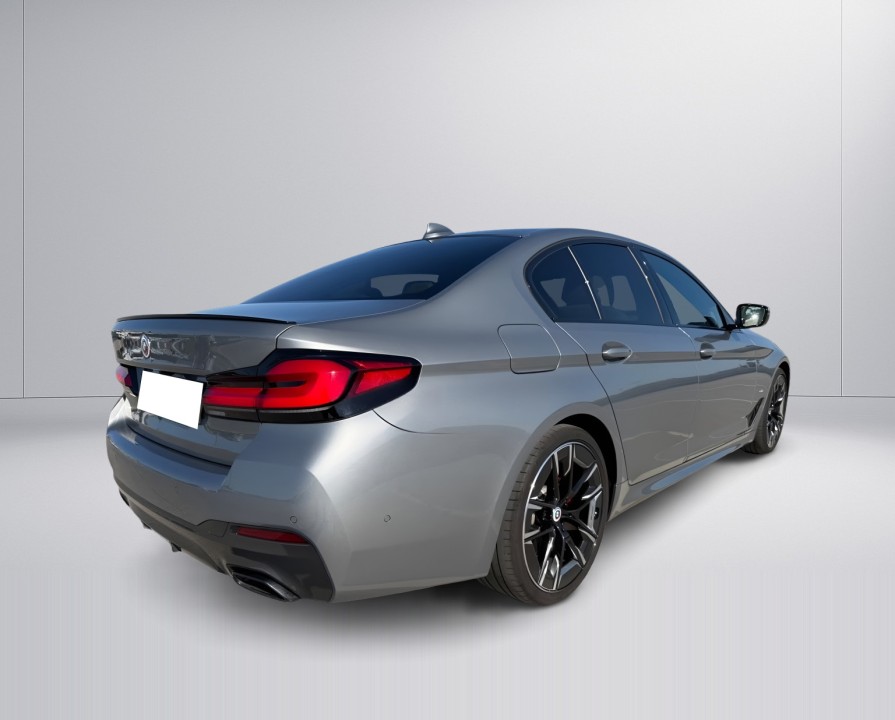 BMW Seria 5 530d M-Sport (3)