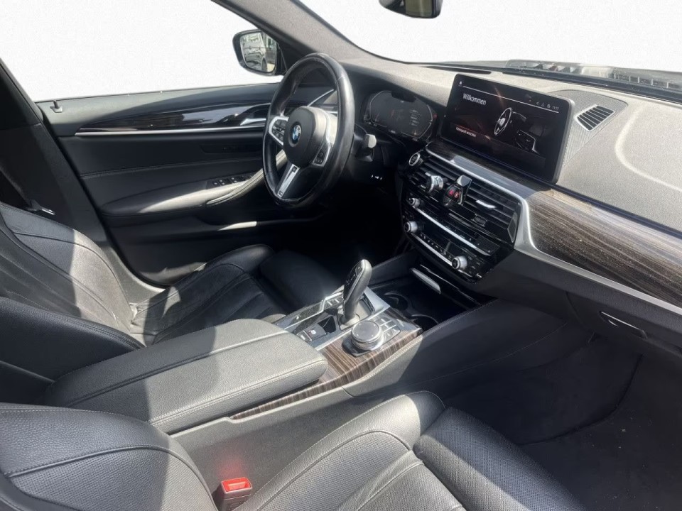 BMW Seria 5 530d M-Sport - foto 8