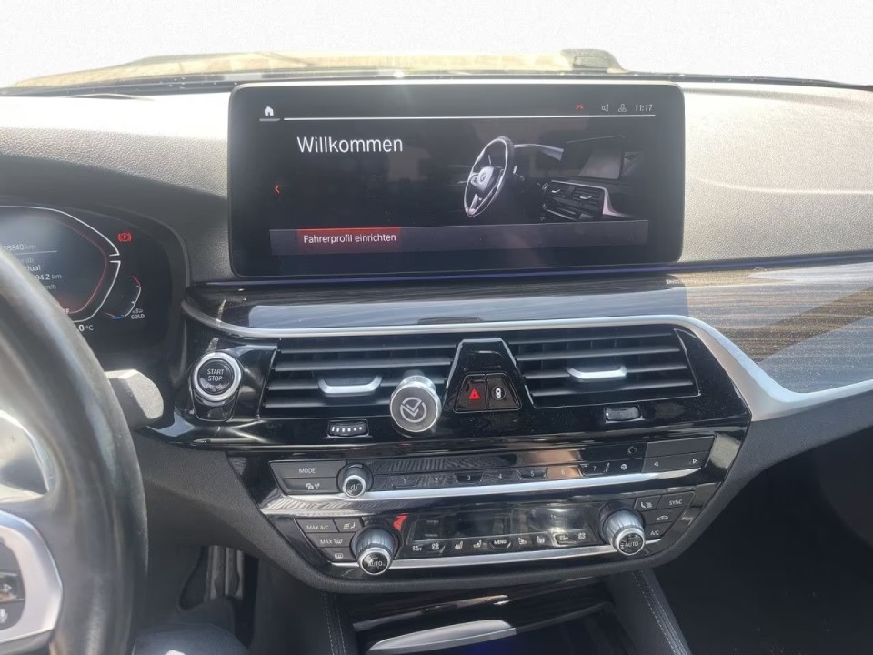 BMW Seria 5 530d M-Sport - foto 10