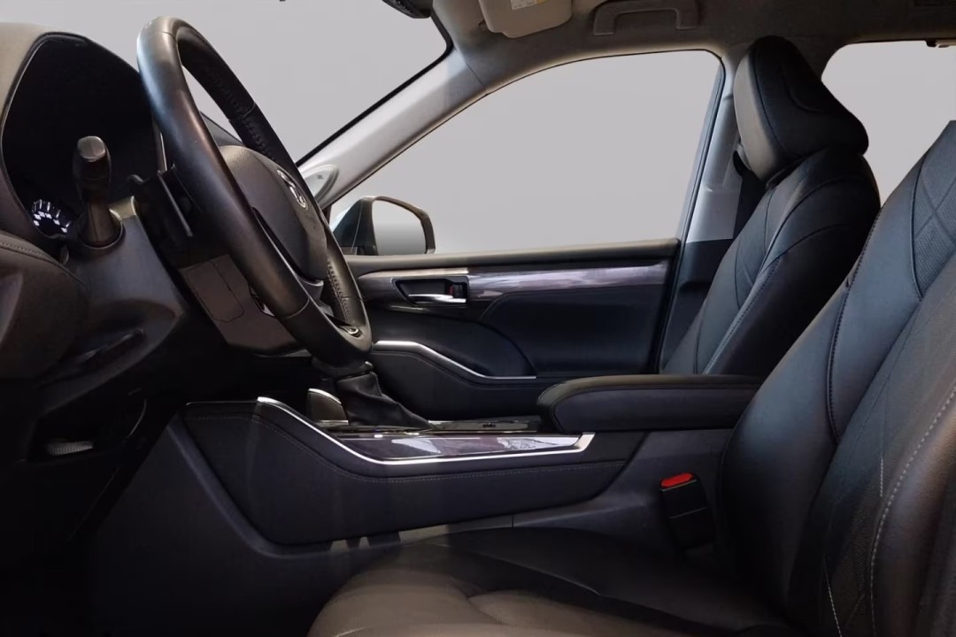 Toyota Highlander Luxury - foto 7