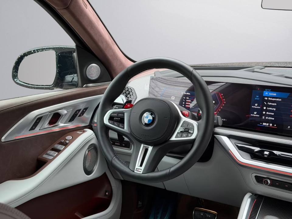 BMW XM 50e - foto 9