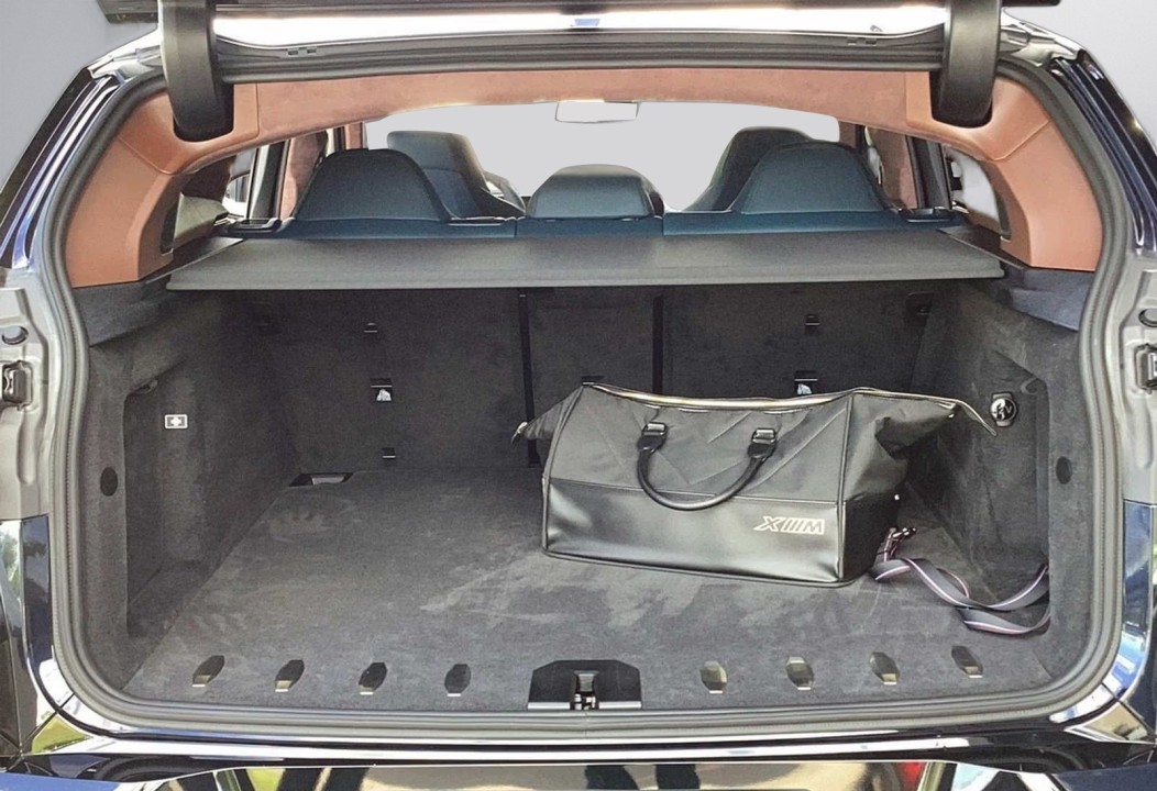 BMW XM 50e - foto 10