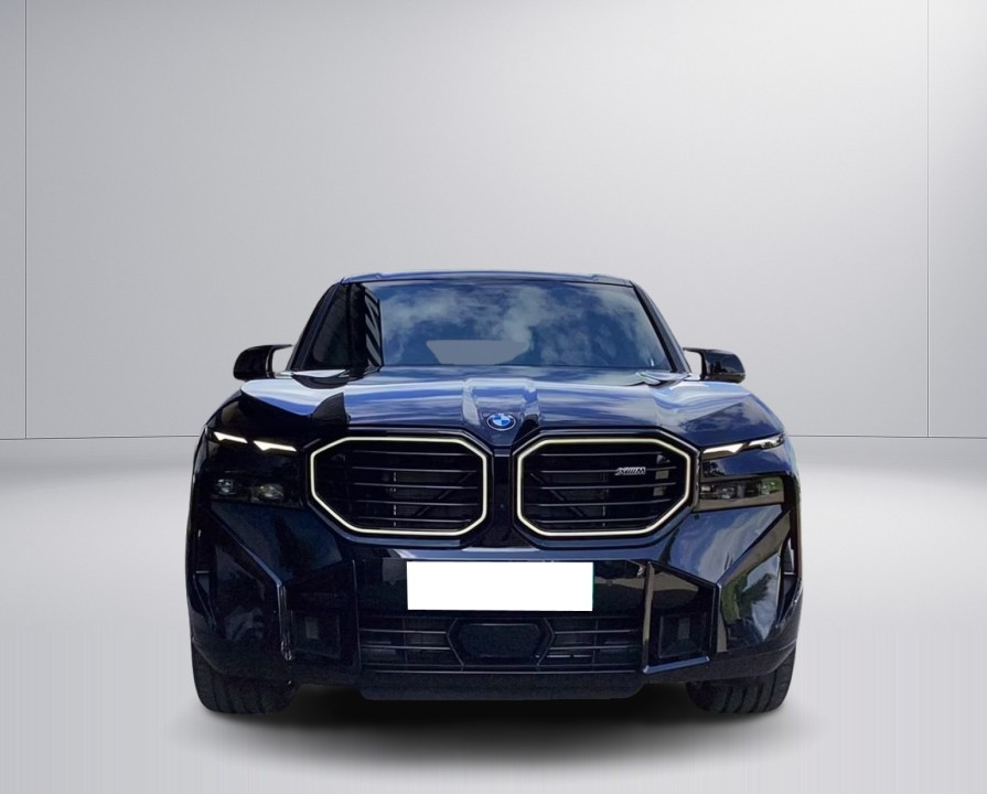 BMW XM 50e (2)