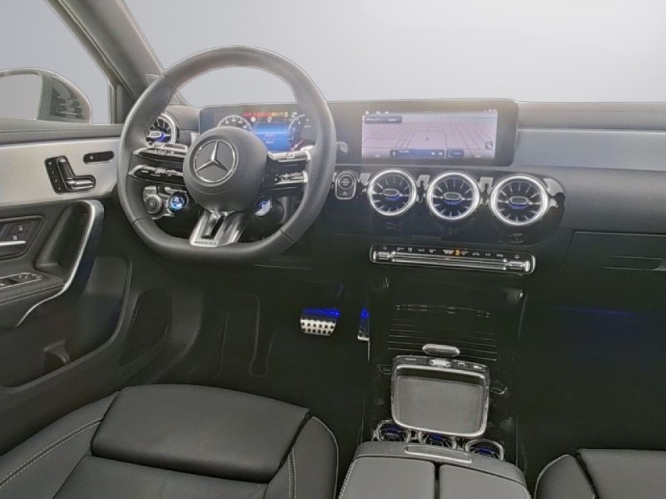 Mercedes-Benz A 35 AMG 4MATIC - foto 8
